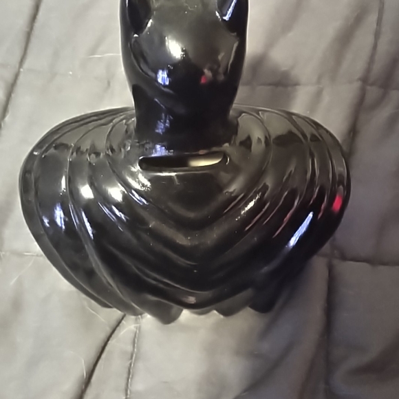 Batman Piggy Bank - Picture 3 of 4
